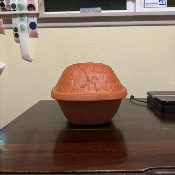 Vintage Clay Pot Cooker with Grape Pattern Design Terracotta - Picture 3 of 9